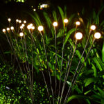 Luz solar de jardín para exteriores con efecto de luciérnaga; lámpara decorativa para césped y paisajes; iluminación LED solar ideal para decoración navideña y jardines. - Imagen 5