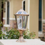 Lámpara Solar LED para Exterior tipo Poste – Impermeable y Decorativa para Jardín - Imagen 8