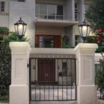 Lámpara Solar LED para Exterior tipo Poste – Impermeable y Decorativa para Jardín - Imagen 4